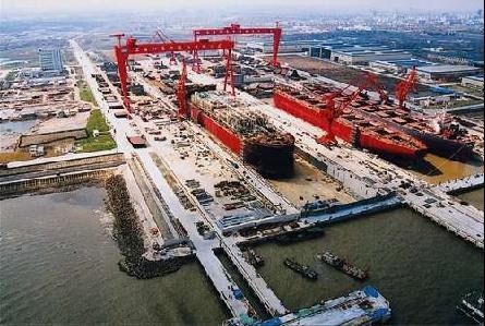 Nhà máy đóng tàu cỡ lớn ở Thượng Hải, Trung Quốc
